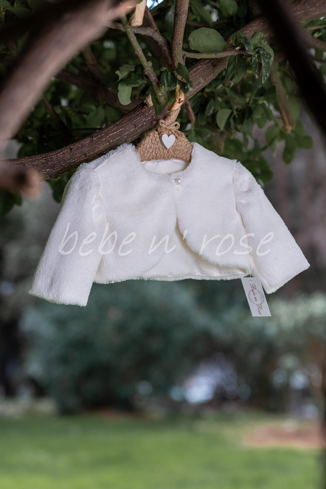 Γουνάκι εκρού Γουνάκι εκρού