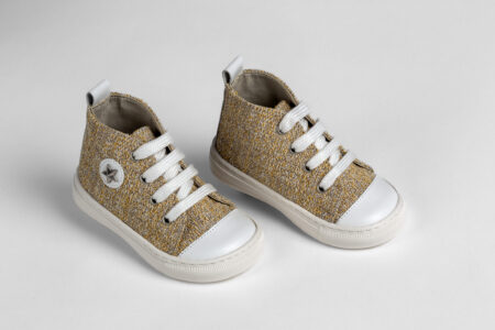 Μποτάκι περπατήματος με ύφασμα και λευκό δέρμα