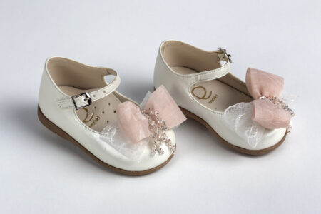 Μπαλαρίνα με φιόγκο